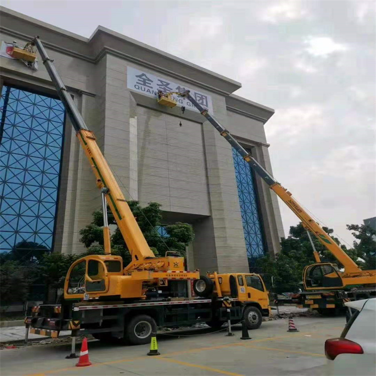 徐汇出租吊车可以用吊笼吊人作业吗